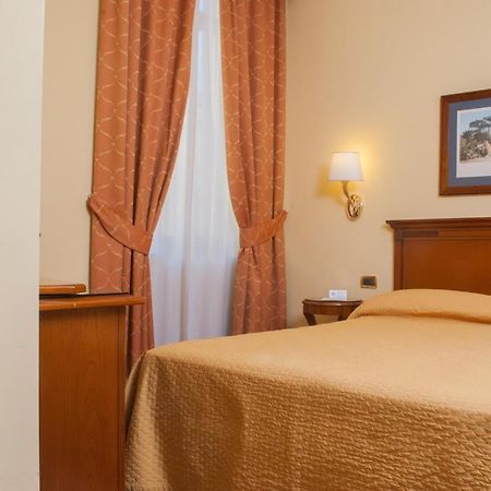 Le Cheminee Business Hotel Napoli Exteriör bild