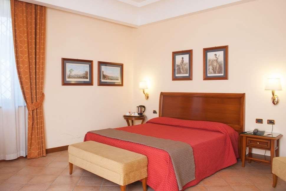 Le Cheminee Business Hotel Napoli Rum bild