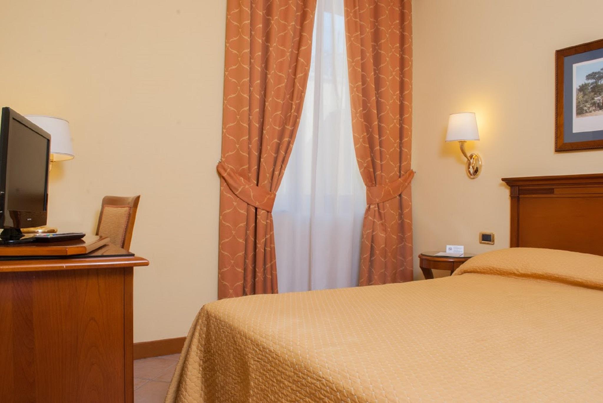Le Cheminee Business Hotel Napoli Exteriör bild