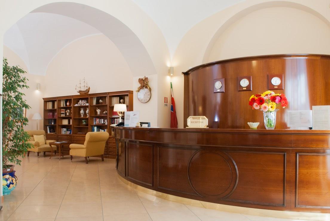 Le Cheminee Business Hotel Napoli Exteriör bild