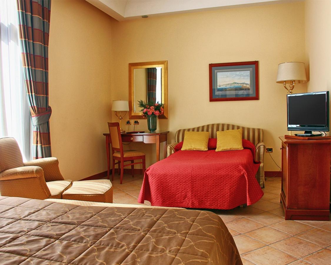 Le Cheminee Business Hotel Napoli Exteriör bild