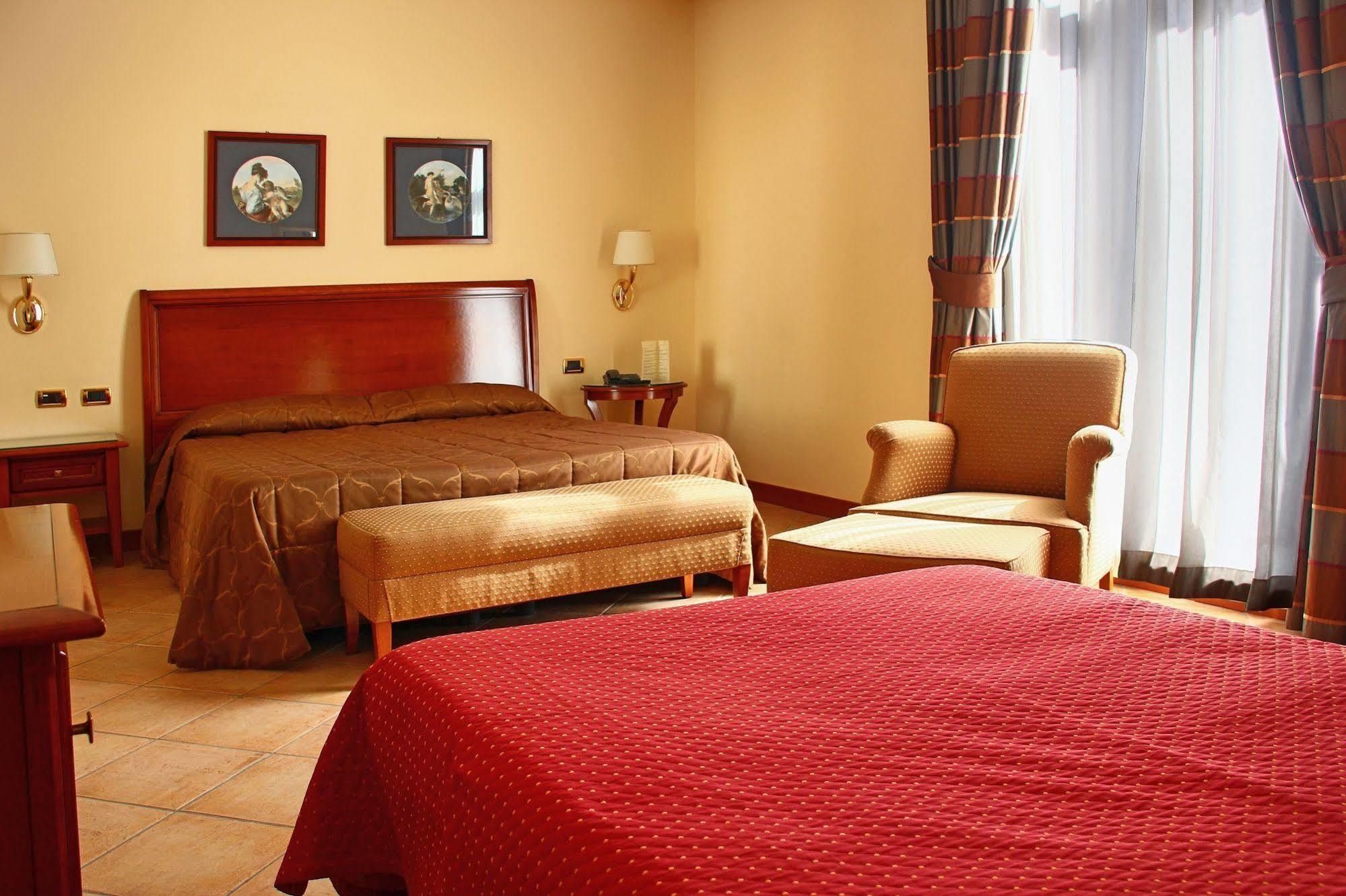 Le Cheminee Business Hotel Napoli Exteriör bild